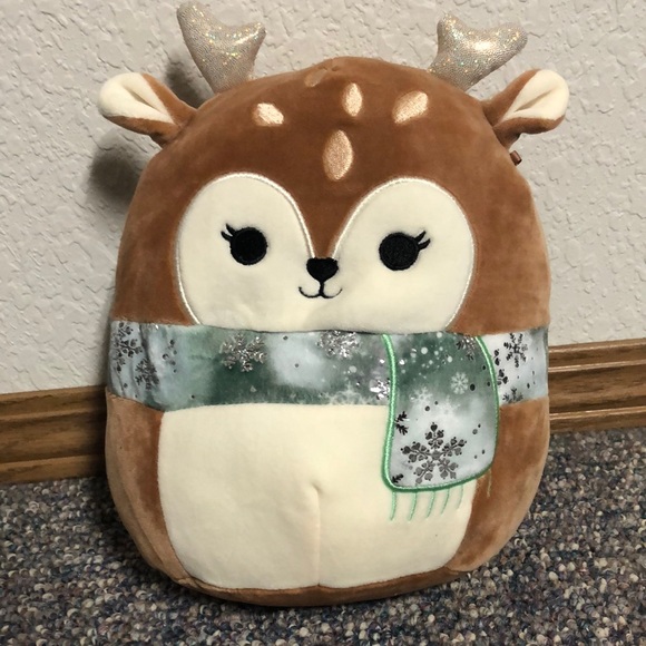 Dawn Squishmallow Christmas Edition - Picture 1 of 5